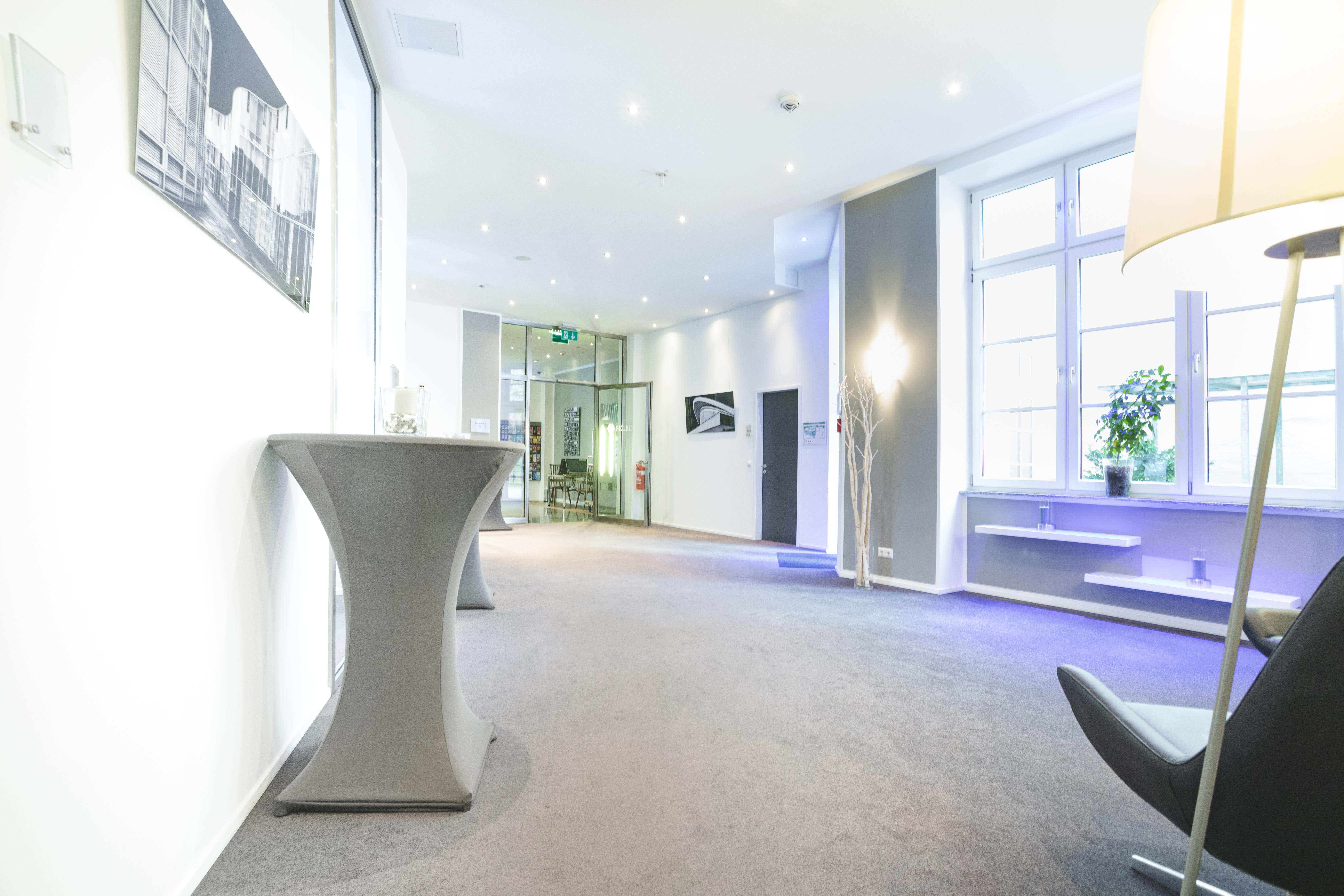 Garner Hotel Berlin - Checkpoint Charlie By Ihg — Photos 3